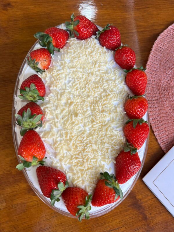 TORTA DE MORANGO 2 litros - Image 2