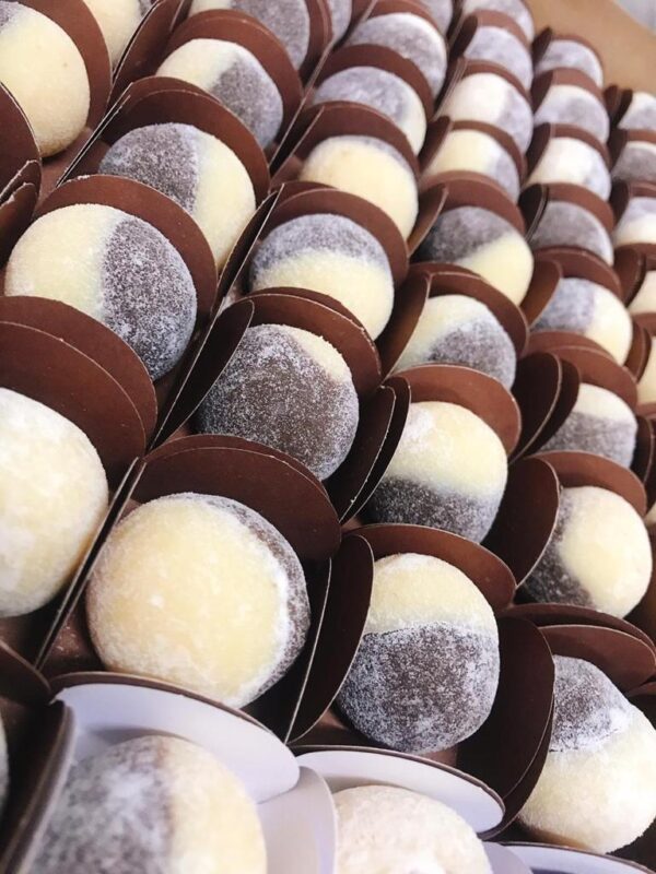BRIGADEIRO ELE ELA